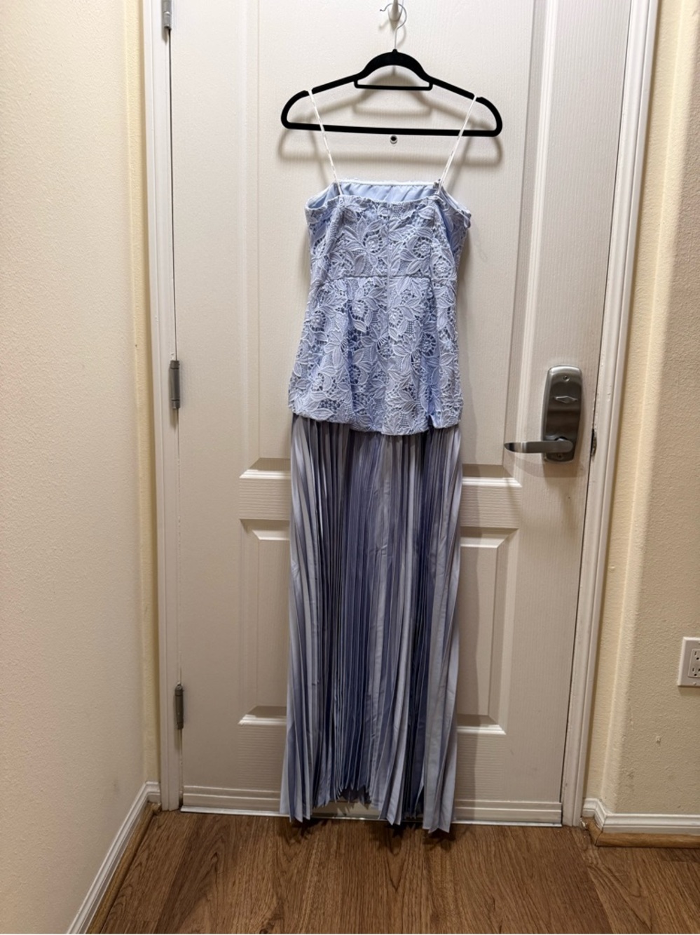 Elliatt Lacy Strapless Gown in Powder Blue Size S NWT - Picture 6 of 8
